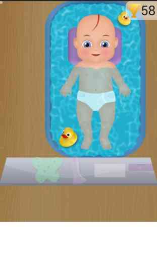 la grossesse baignoire bébé 2