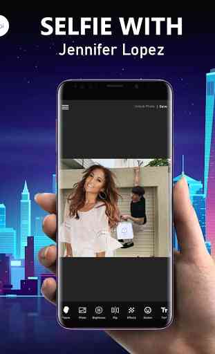 Selfie WIth Jennifer Lopez Pro 2